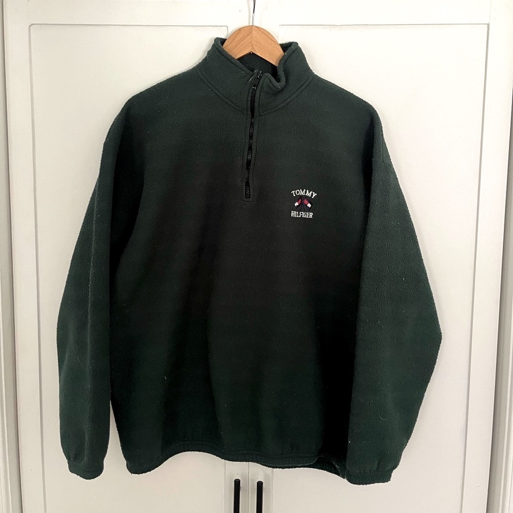 🌿Vintage Green Tommy Hilfiger Crewneck